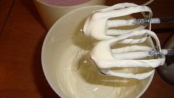 ШАГ 3. малиновый мусс для торта