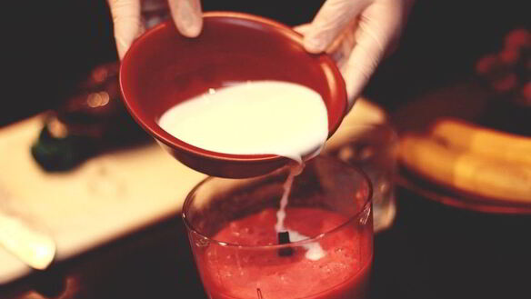 ШАГ 3. мусс из клубники и бананов