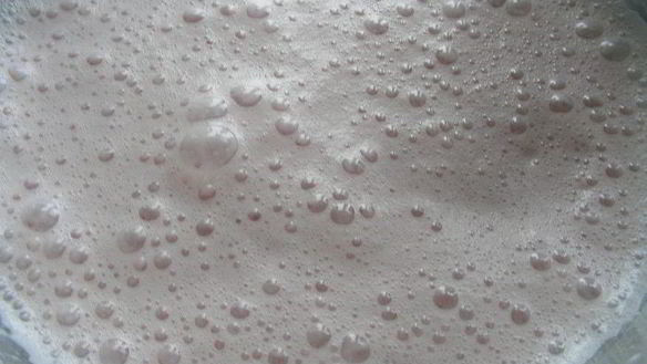 ШАГ 2. мусс из малины и сгущенного молока