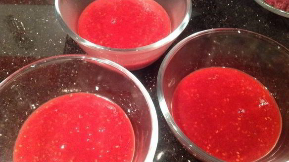 ШАГ 3. мусс из свежей малины