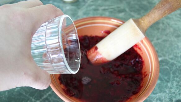 ШАГ 3. мусс клюквенный с манной крупой