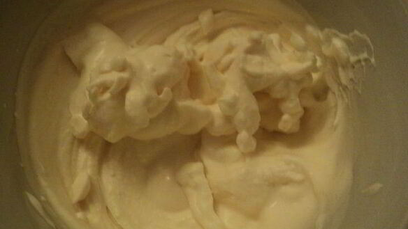 ШАГ 8. шоколадный рулет с черничным муссом