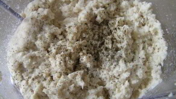 ШАГ 3. торт-мусс с курицей, шпинатом и черри