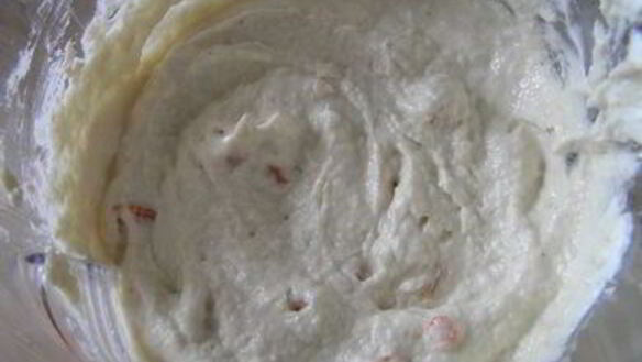 ШАГ 6. торт-мусс с курицей, шпинатом и черри