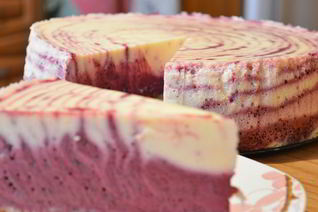 Творожно-черничный муссовый торт