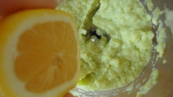 ШАГ 2. яблочный мусс с авокадо и креветками