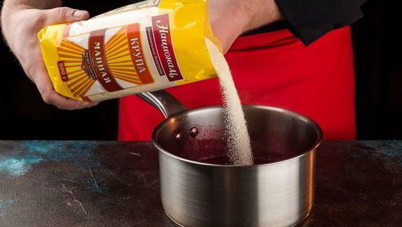 ШАГ 5. ягодный мусс с манной крупой