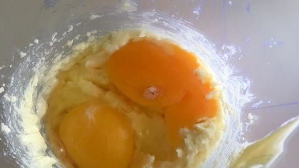 ШАГ 4. бездрожжевые творожные куличи