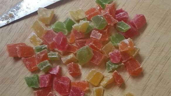 ШАГ 2. коньячный кулич с изюмом, цукатами и орехами