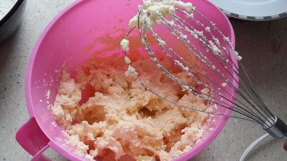 ШАГ 4. коньячный кулич с изюмом, цукатами и орехами