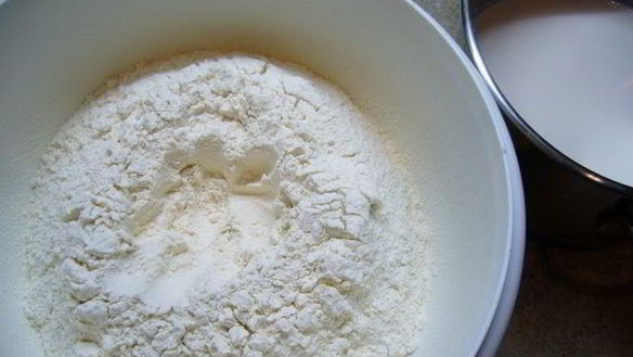 ШАГ 2. кулич на сливках и желтках с шафраном