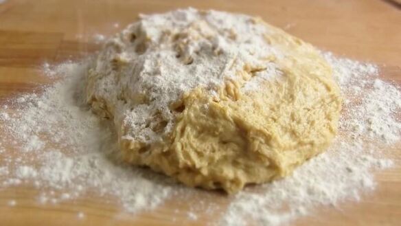 ШАГ 9. кулич пасхальный медовый на воде с цукатами и изюмом