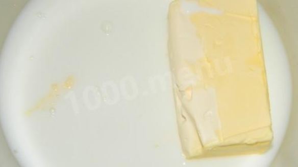 ШАГ 2. кулич с изюмом и цукатами