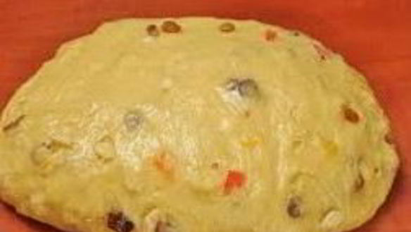 ШАГ 5. кулич с изюмом и цукатами