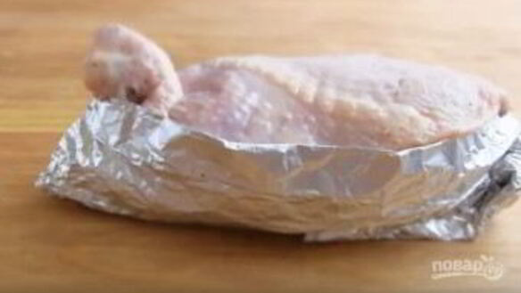 ШАГ 7. пасхальная курочка из окорочков с яблочками