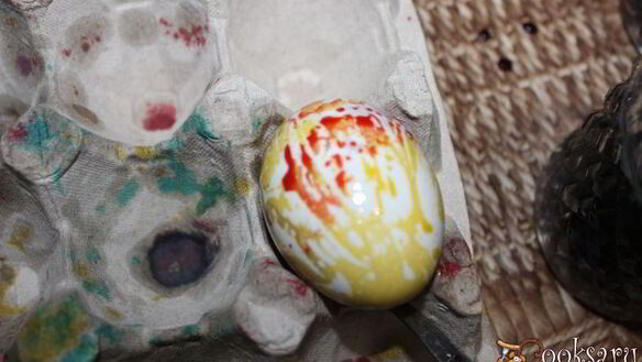 ШАГ 4. пасхальные яйца крапинка
