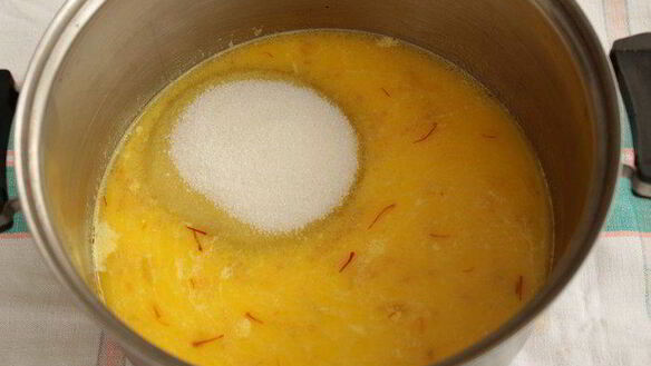 ШАГ 2. шафрановый кулич