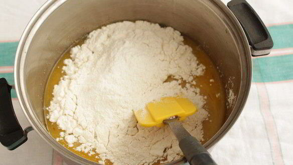 ШАГ 4. шафрановый кулич