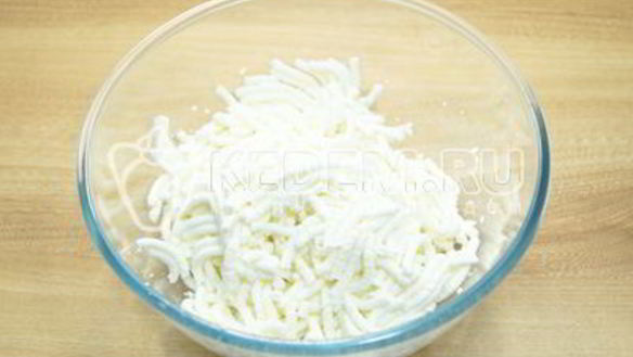 ШАГ 2. творожная пасха с изюмом без яиц