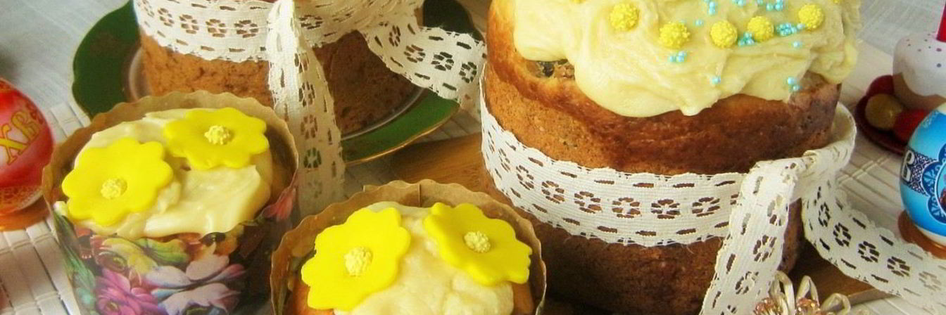 Творожный кулич с шоколадной глазурью