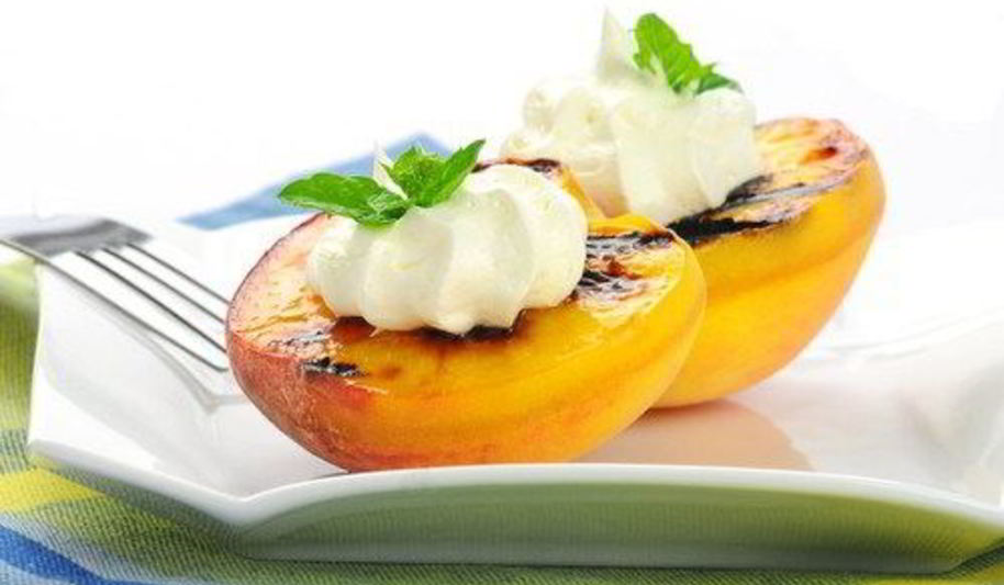 Рецепт персики на гриле с ежевично-базиликовым маслом