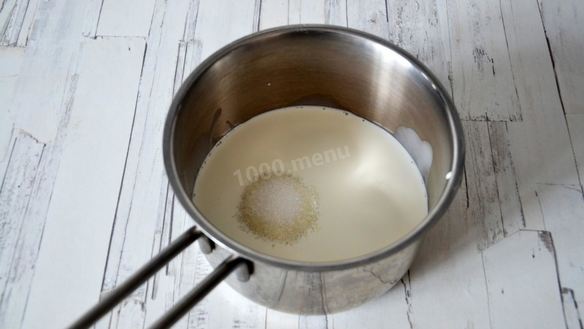 ШАГ 4. сметанное желе с черникой