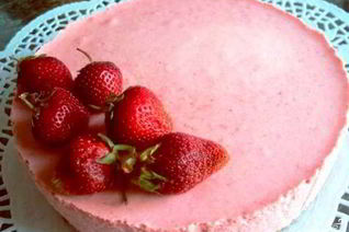 Клубничное суфле для торта