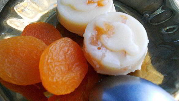 ШАГ 7. нежнейшие конфеты-суфле с курагой шампань