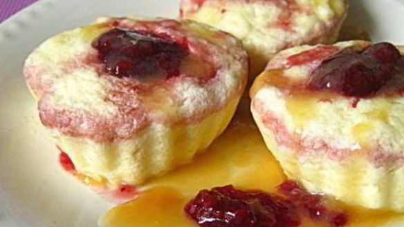 ШАГ 10. паровое творожное суфле с вишневым конфитюром