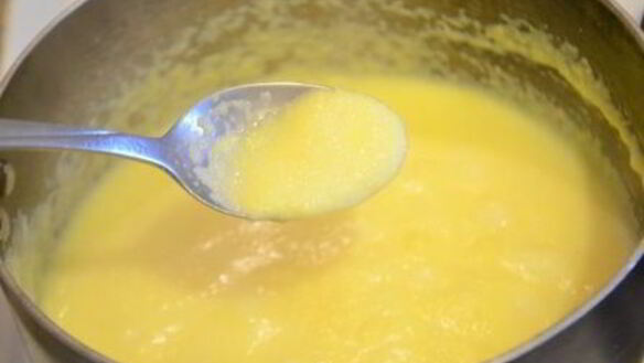 ШАГ 2. суфле из поленты с вешенками