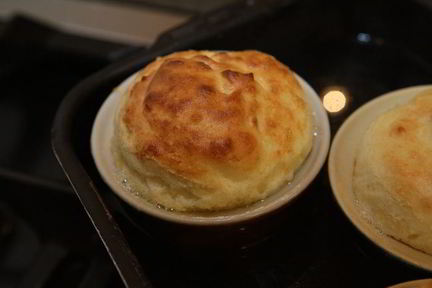 Сырное суфле c пряностями