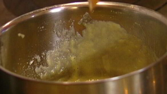 ШАГ 7. сырное суфле c пряностями