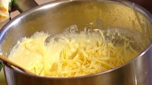 ШАГ 9. сырное суфле c пряностями