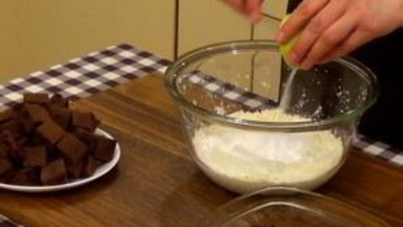 ШАГ 3. торт-суфле с творогом и вишнями