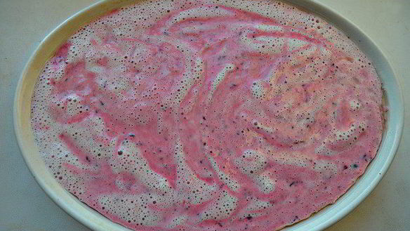 ШАГ 6. творожное суфле с черной смородиной