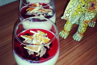 Ванильная панна-котта с фруктовым желе