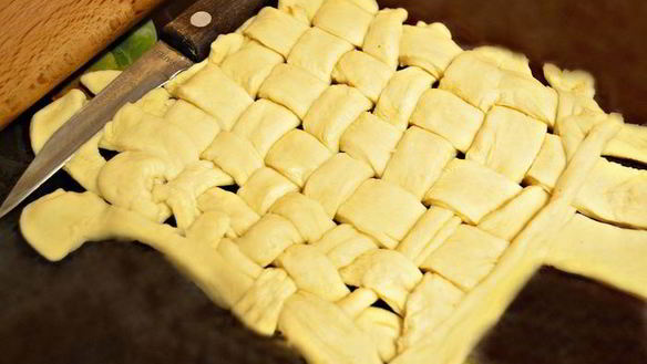 ШАГ 8. яблоки, фаршированные карамелизированной сливой