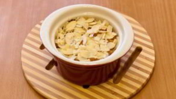 ШАГ 7. яблоки, запеченные под штрейзелем