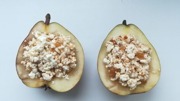 ШАГ 3. запеченные груши с творогом и корицей