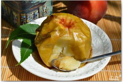 Запеченные яблоки с кедровыми орешками