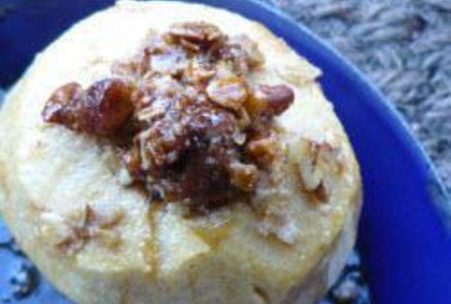 Запеченные яблоки с овсяно-ореховой начинкой