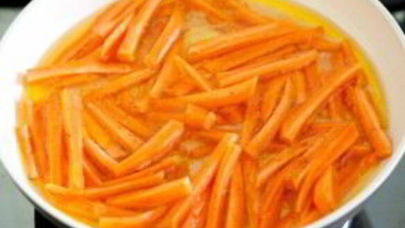 ШАГ 2. гарнир из моркови