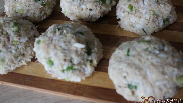 ШАГ 4. биточки из трески с рисом