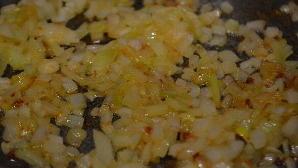 ШАГ 2. черный рис с овощами и креветками