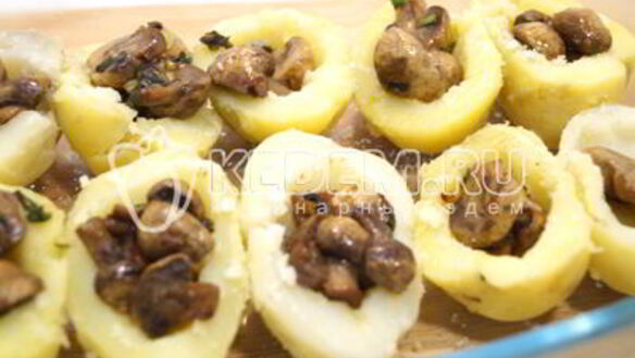 ШАГ 7. картофель с грибами в духовке