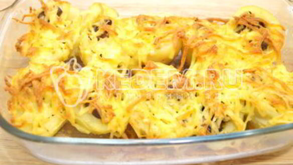 ШАГ 9. картофель с грибами в духовке