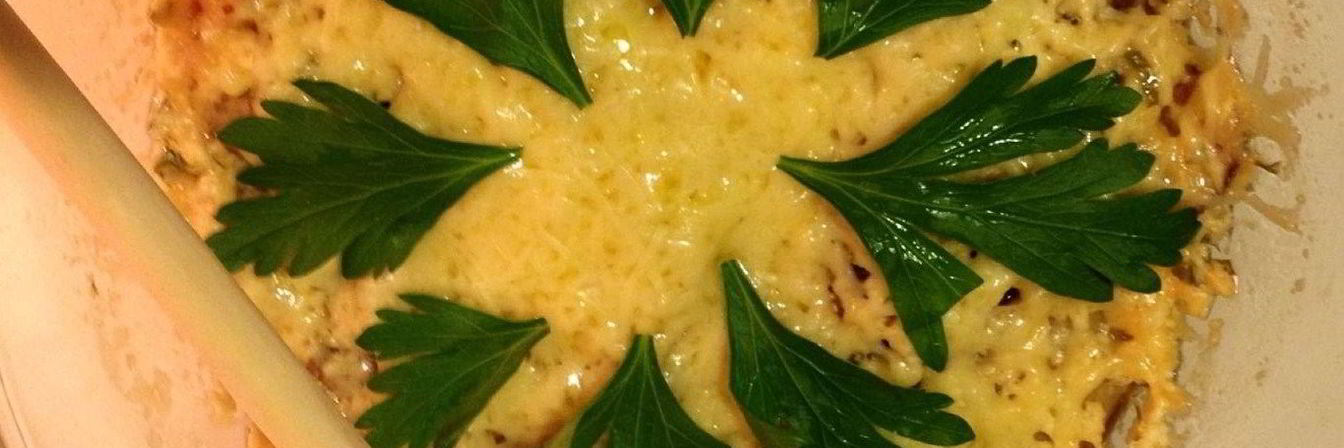 Картофель со сметанным соусом и сыром