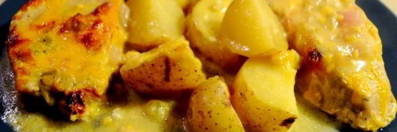 Картофель со свининой и сыром в духовке