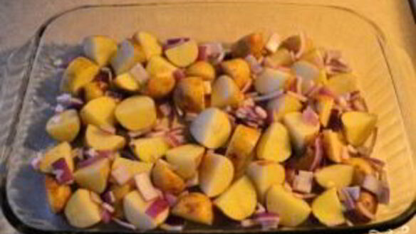 ШАГ 4. картофель со свининой и сыром в духовке