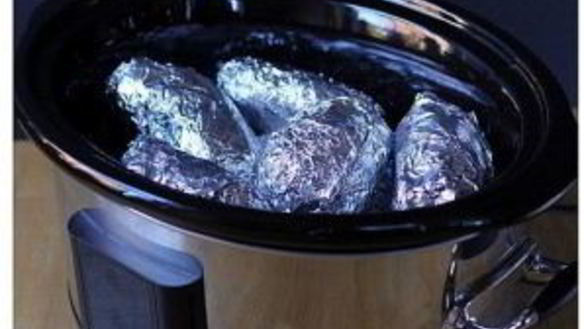 ШАГ 4. картофель в фольге в мультиварке